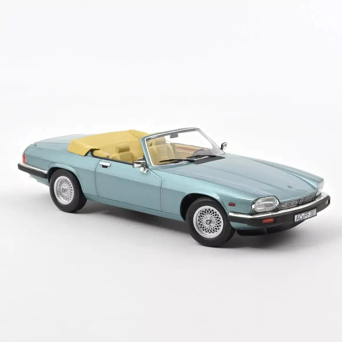 JAGUAR XJ-S 5.3 H.E. Cabriolet 1988 Bleu Métallisé - 1:18 NOREV 182635