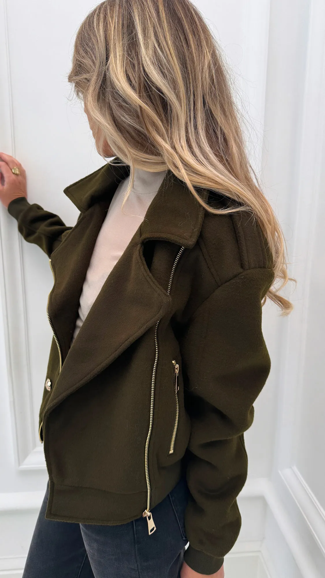 Manteau kaki court boutons dorés