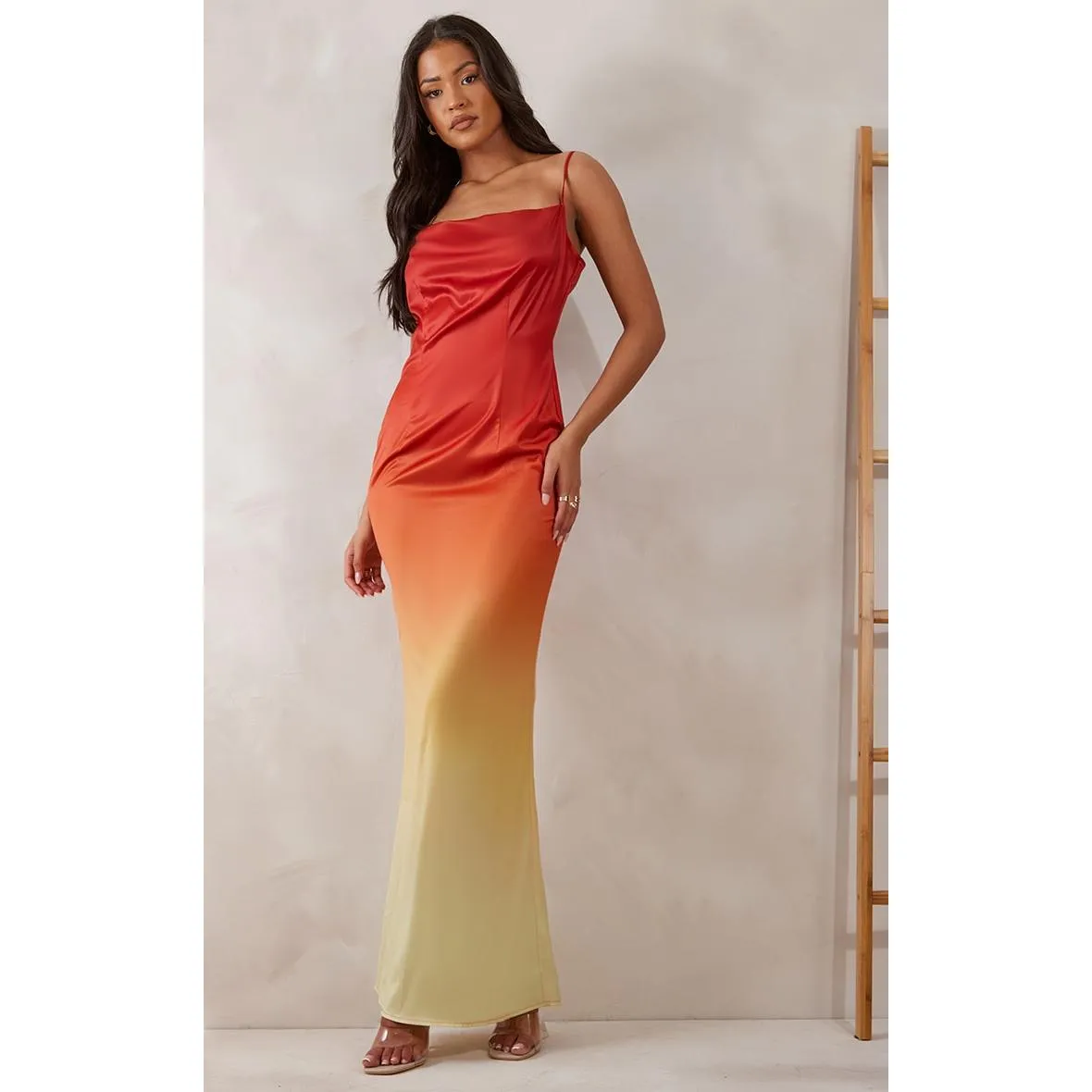 Tall – Robe longue satinée orange à imprimé dégradé
